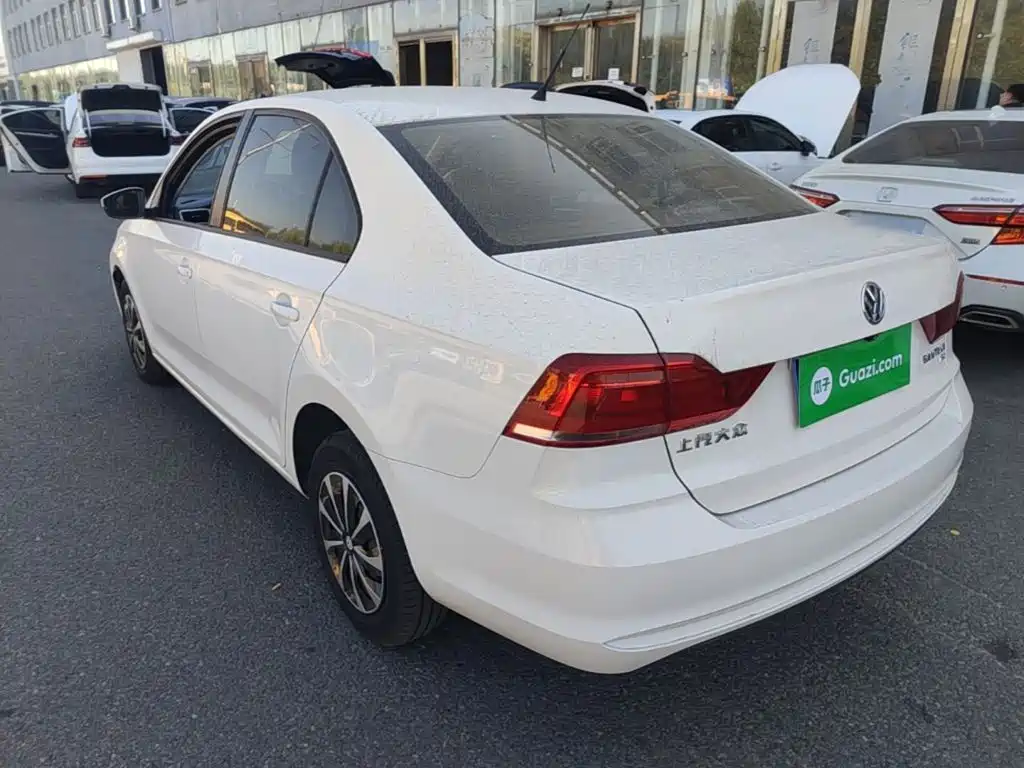 Volkswagen Santana — миниатюра 5