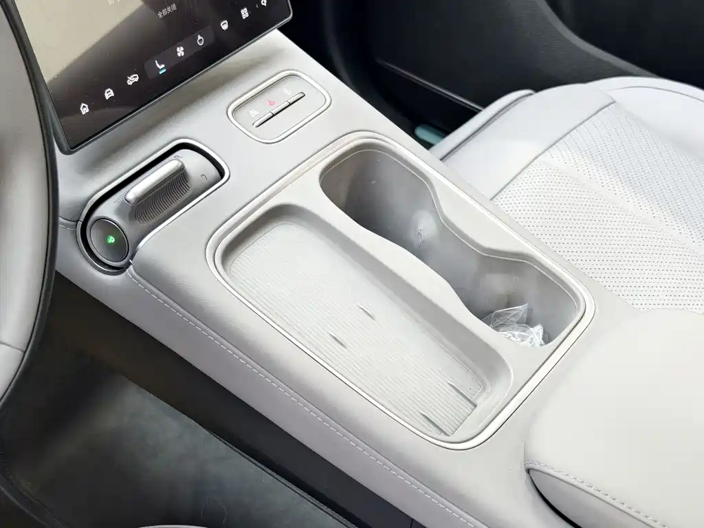 NIO EC6 — фотографии объявления, Фото 15