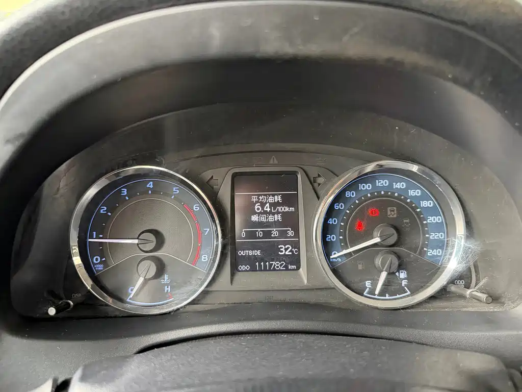 Toyota Corolla — миниатюра 14
