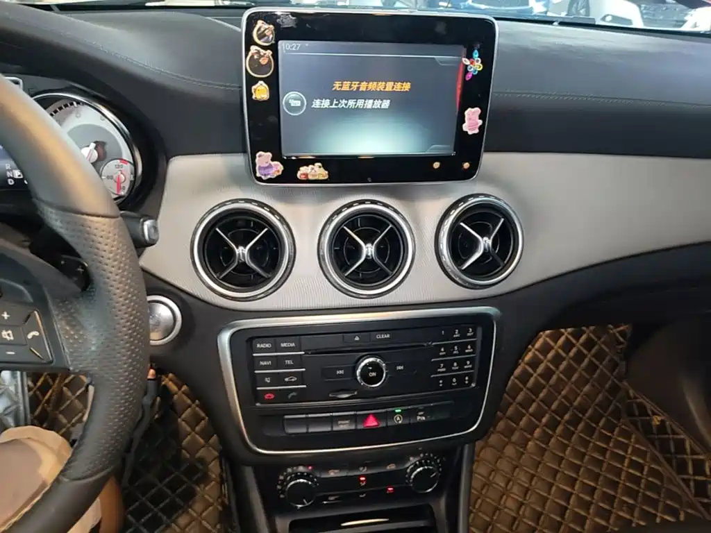 Mercedes-Benz GLA — миниатюра 13