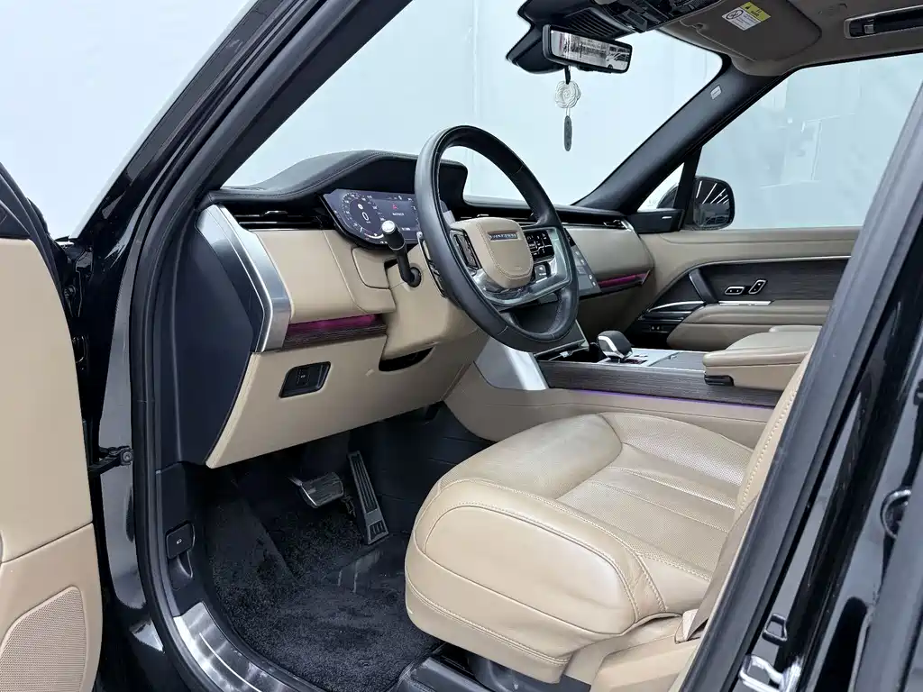 Land Rover Range Rover — миниатюра 4