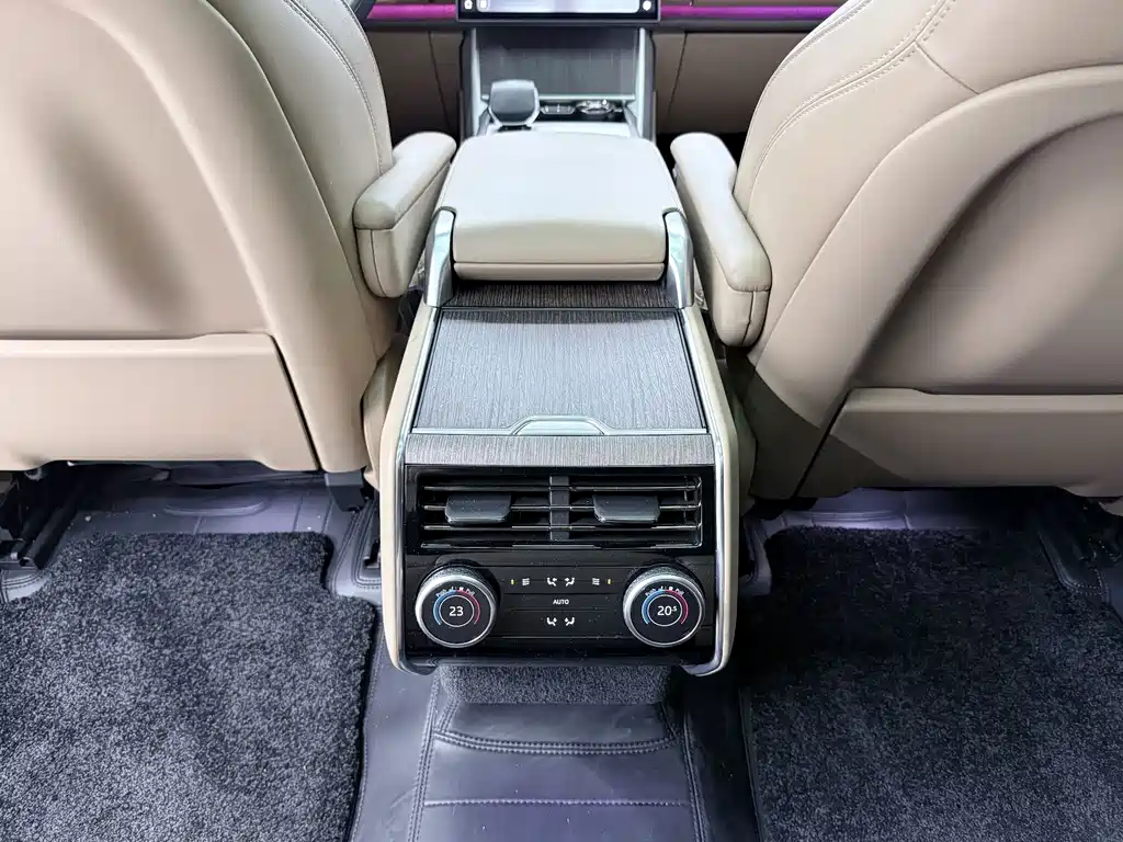 Land Rover Range Rover — миниатюра 11