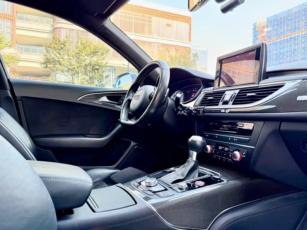 Audi S6 — миниатюра 11