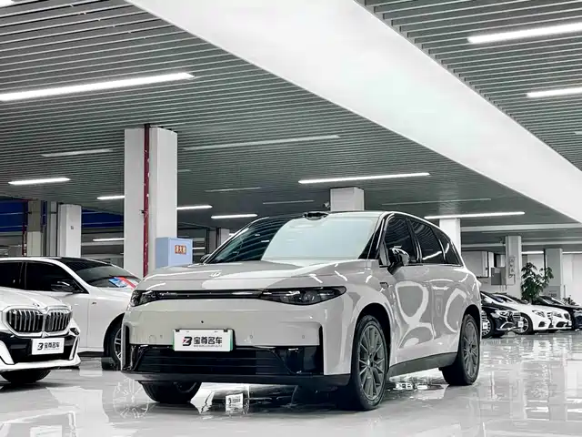 2025 Leapmotor C10