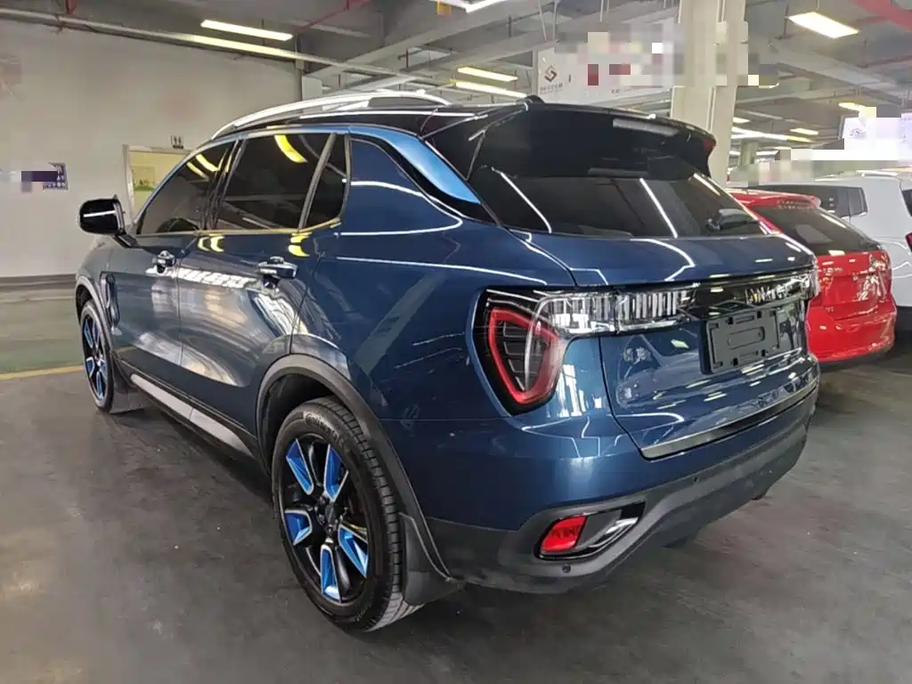 Lynk & Co 01 — миниатюра 5