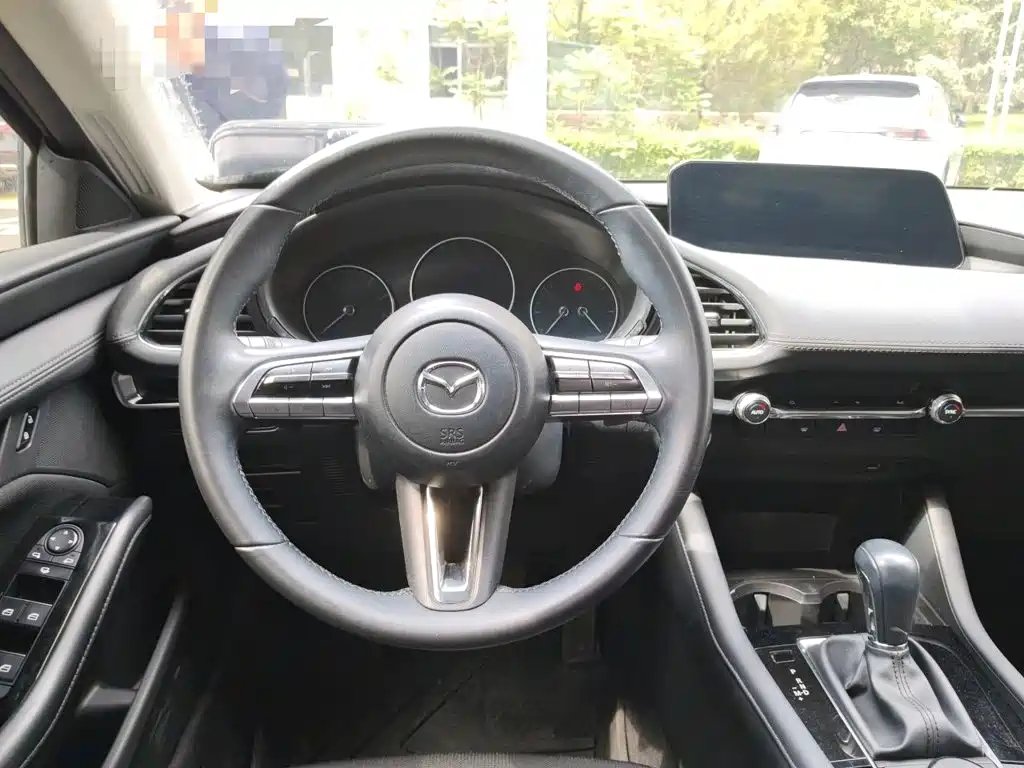 Mazda Mazda3 3 2023 2.0L AT