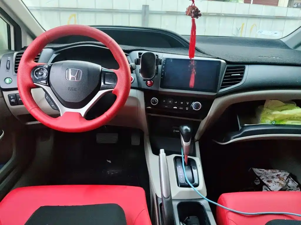 Honda Civic — миниатюра 10