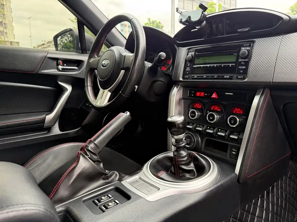 Subaru BRZ — миниатюра 8