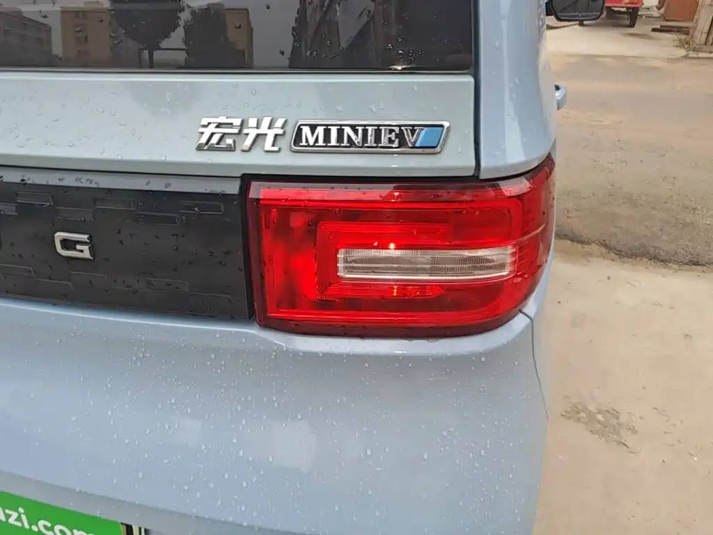 Wuling MINIEV — миниатюра 8