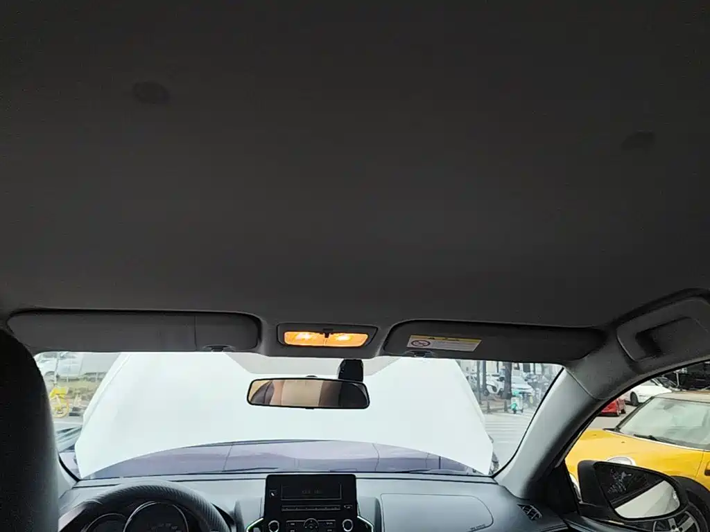Toyota Yaris L — миниатюра 18