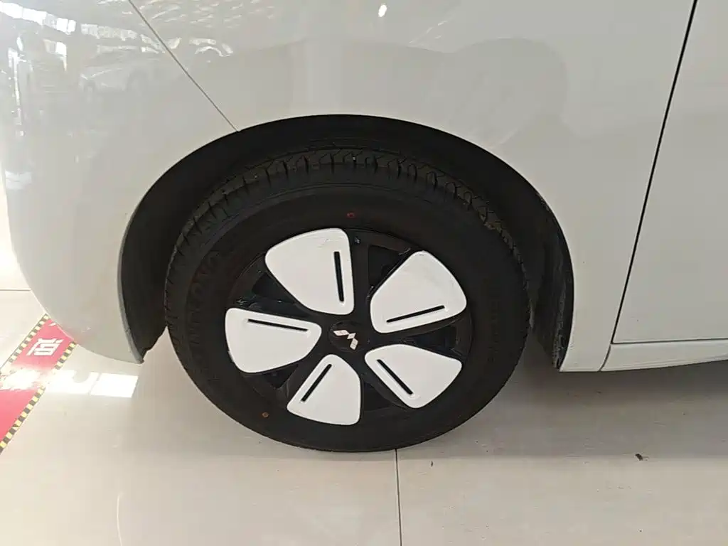 Wuling MINIEV — миниатюра 23