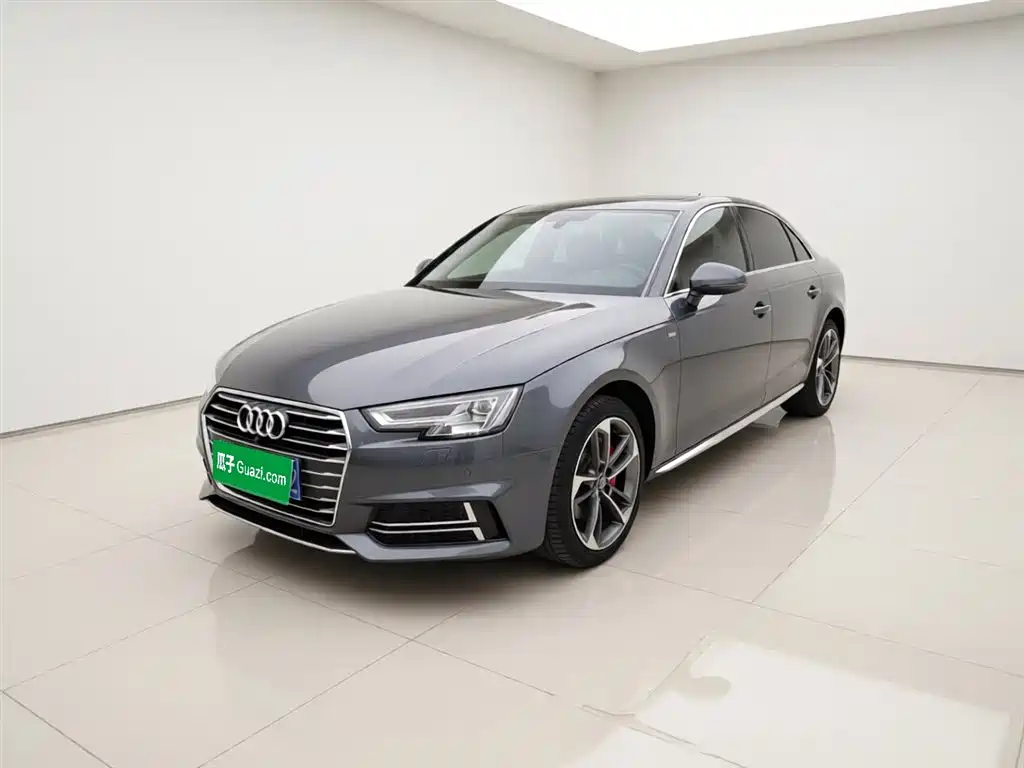 Audi A4L 2020