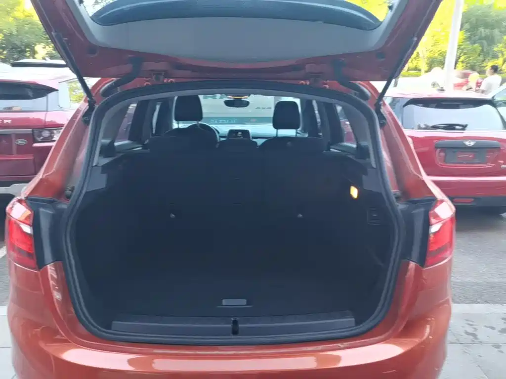 BMW 2 Series Active Tourer — миниатюра 19