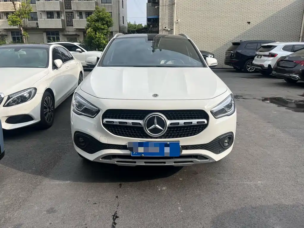Mercedes-Benz GLA — миниатюра 2