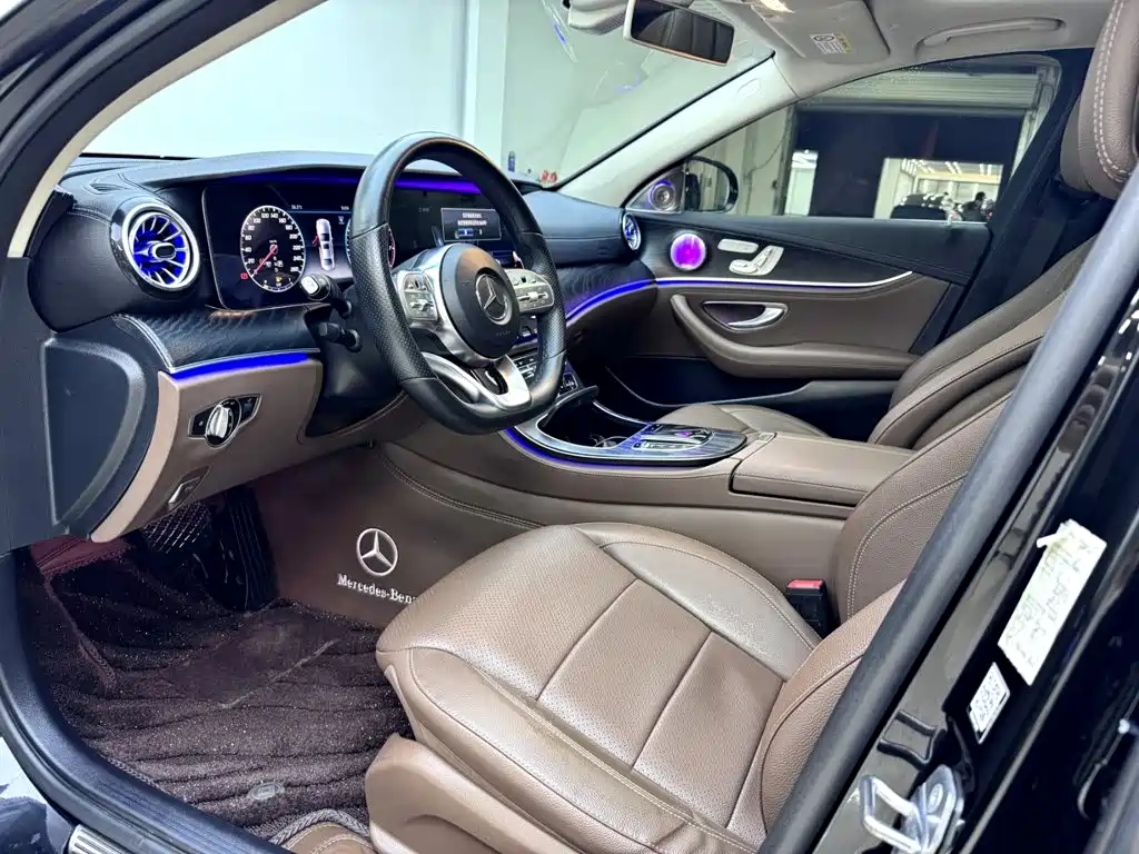 Mercedes-Benz E-Class — миниатюра 9