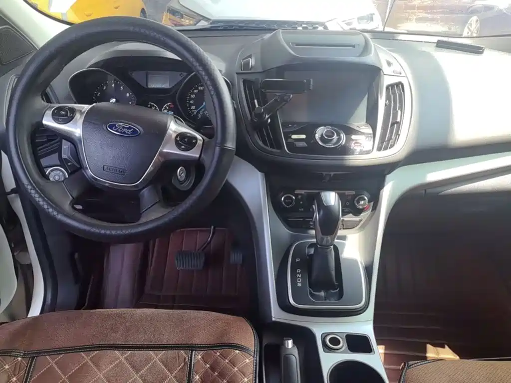 Ford Kuga — миниатюра 12