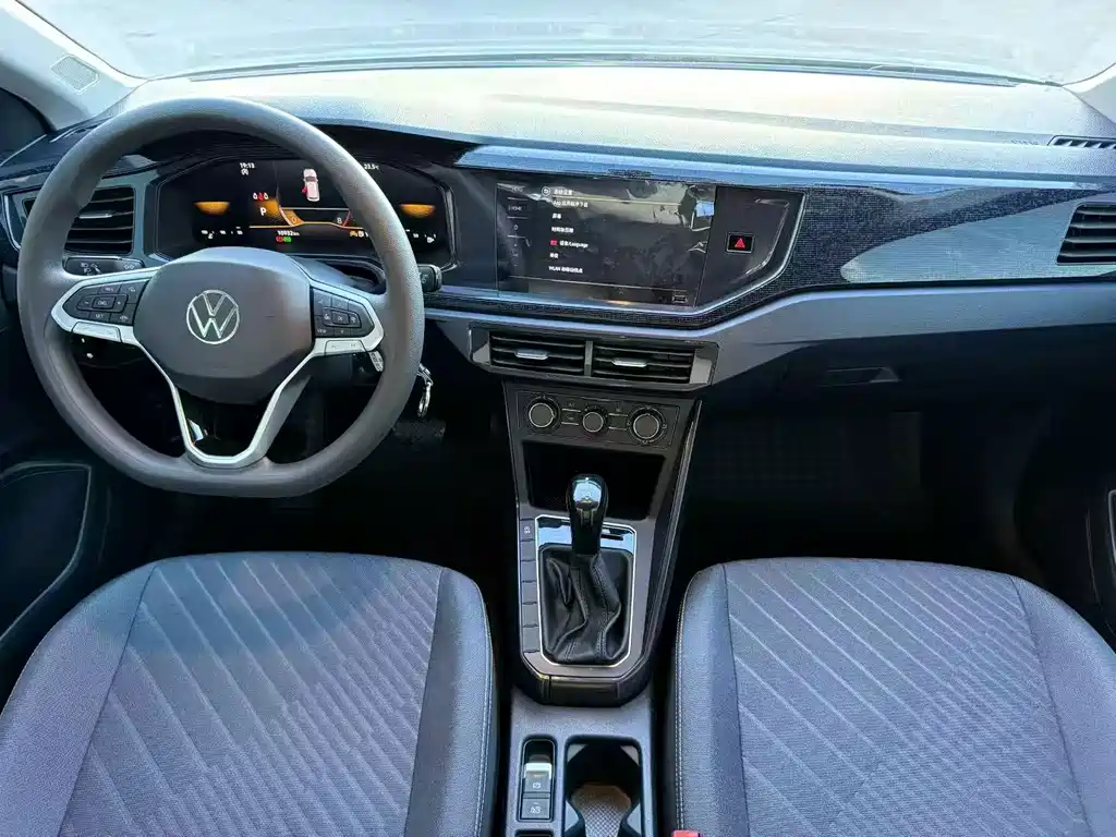 Volkswagen Lavida — миниатюра 4