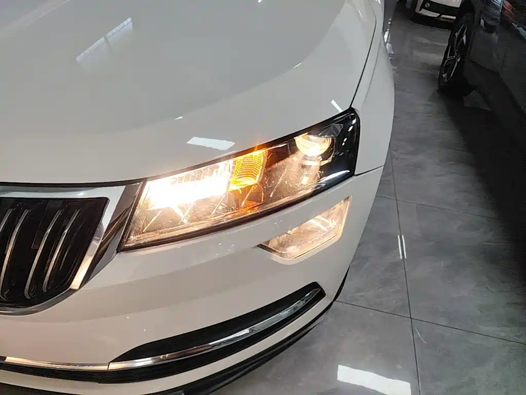 Skoda Karoq — миниатюра 24