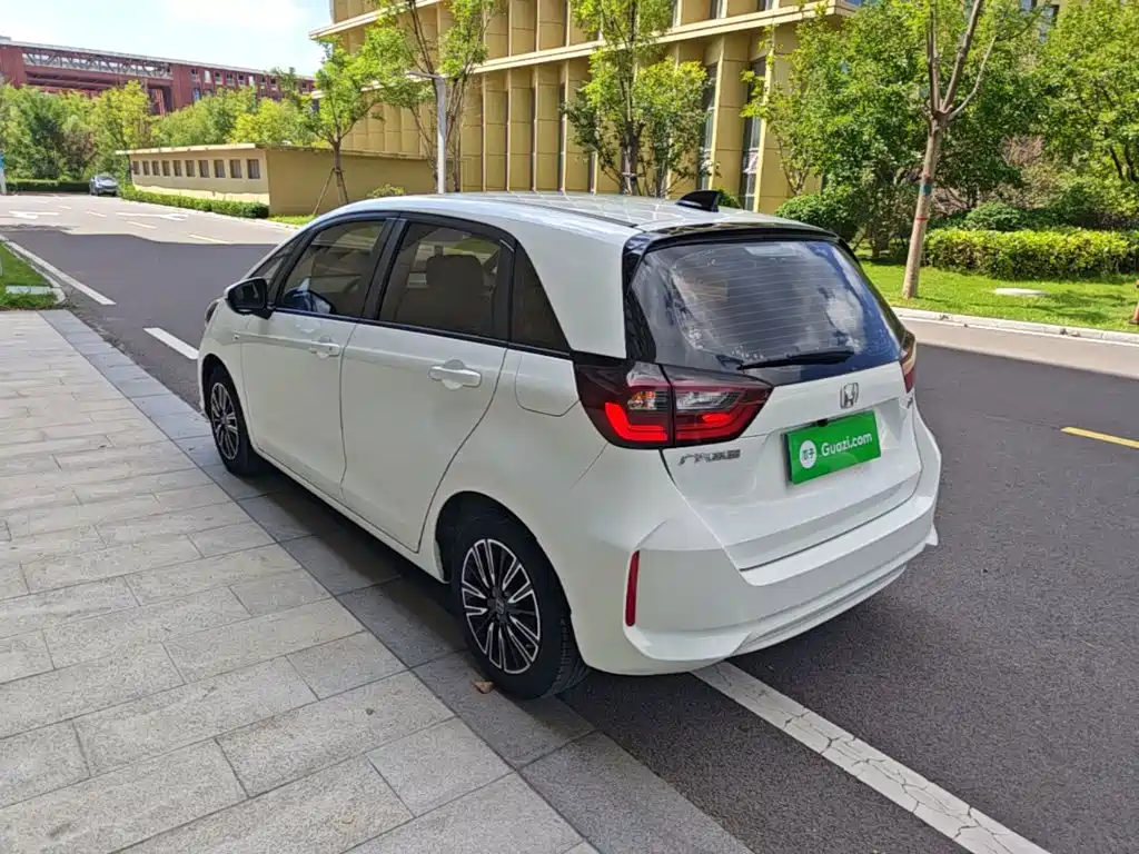 Honda Fit — миниатюра 5