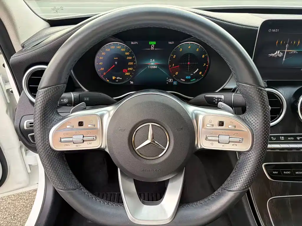 Mercedes-Benz C-Class — миниатюра 14