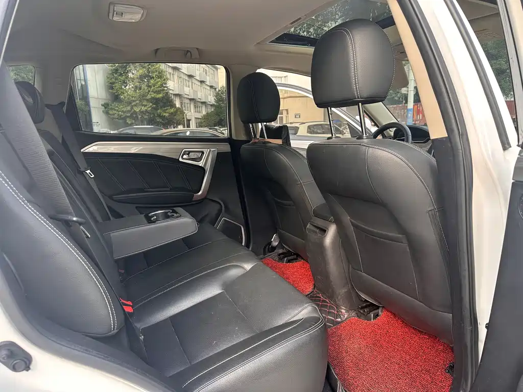 Geely Vision X6 — миниатюра 10
