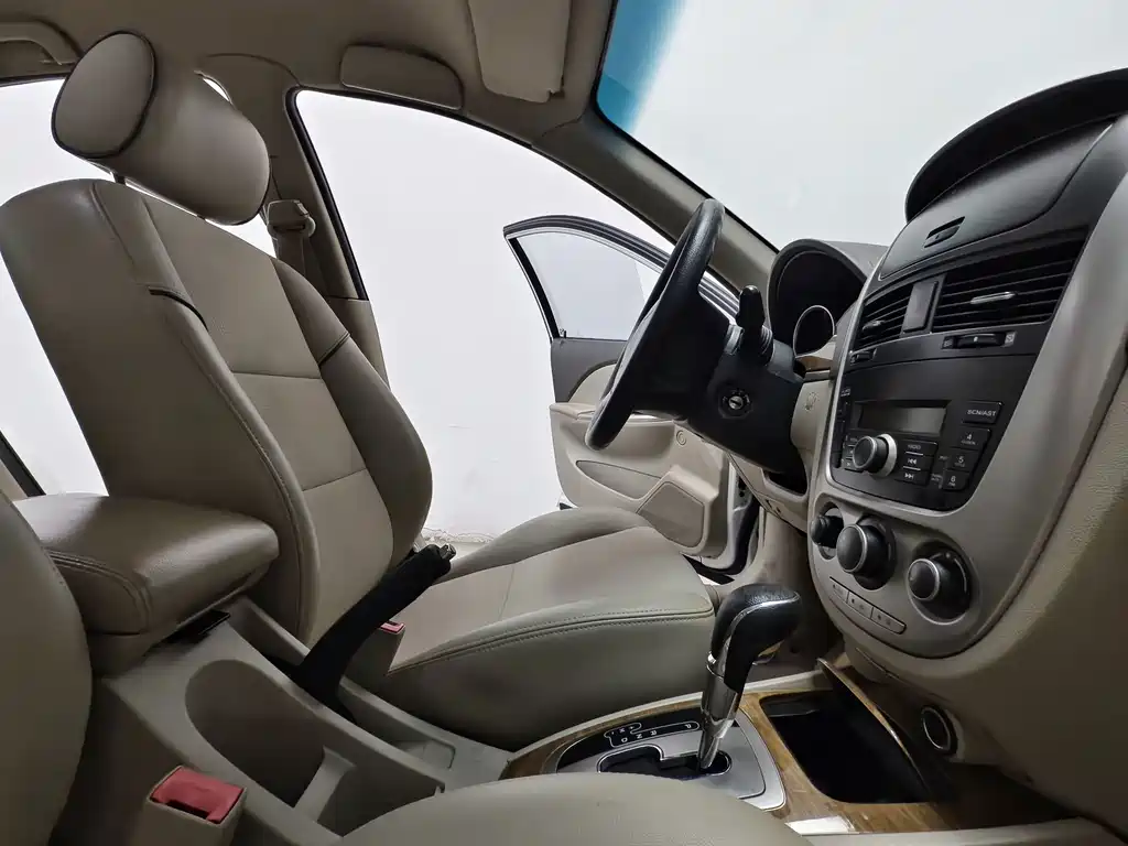 Buick Excelle — миниатюра 14