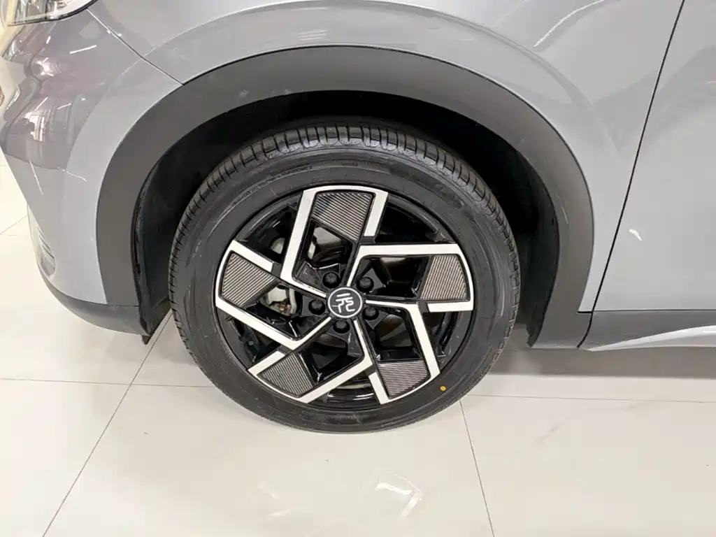 BYD Yuan Plus — миниатюра 23