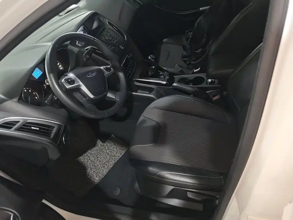 Ford Focus — миниатюра 11