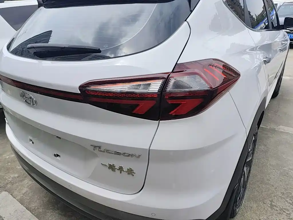 Hyundai Tucson — миниатюра 8