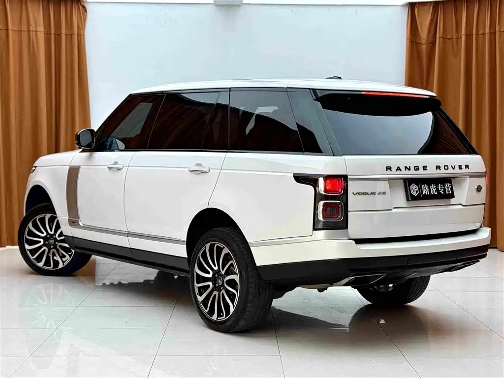 Land Rover Range Rover — миниатюра 6