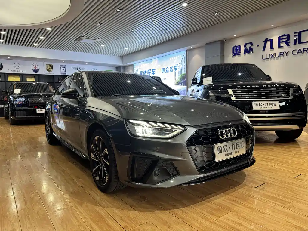 Audi A4L 2023 40 TFSI Luxury