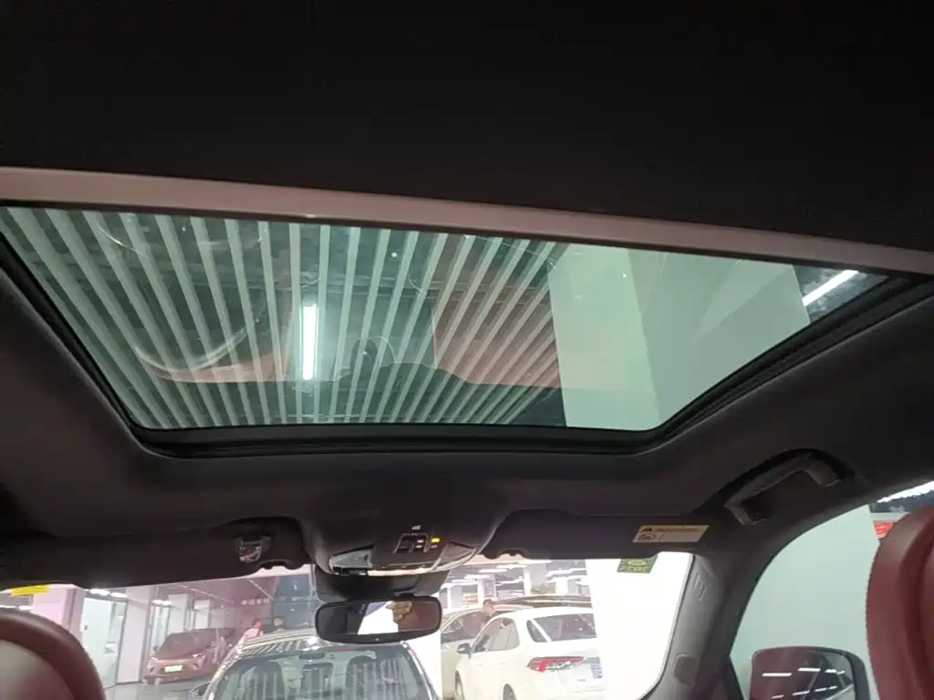 Maserati Levante — миниатюра 18