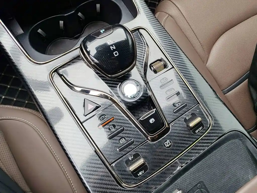 BYD Han — миниатюра 10