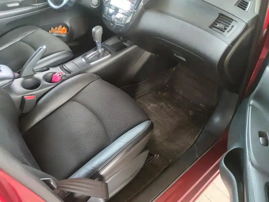 Nissan Tiida 2011 1.6L CVT