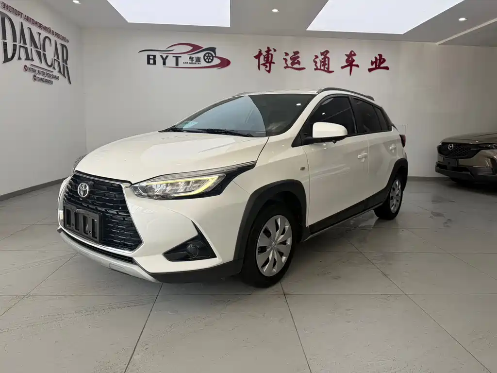 Toyota Yaris L 2022