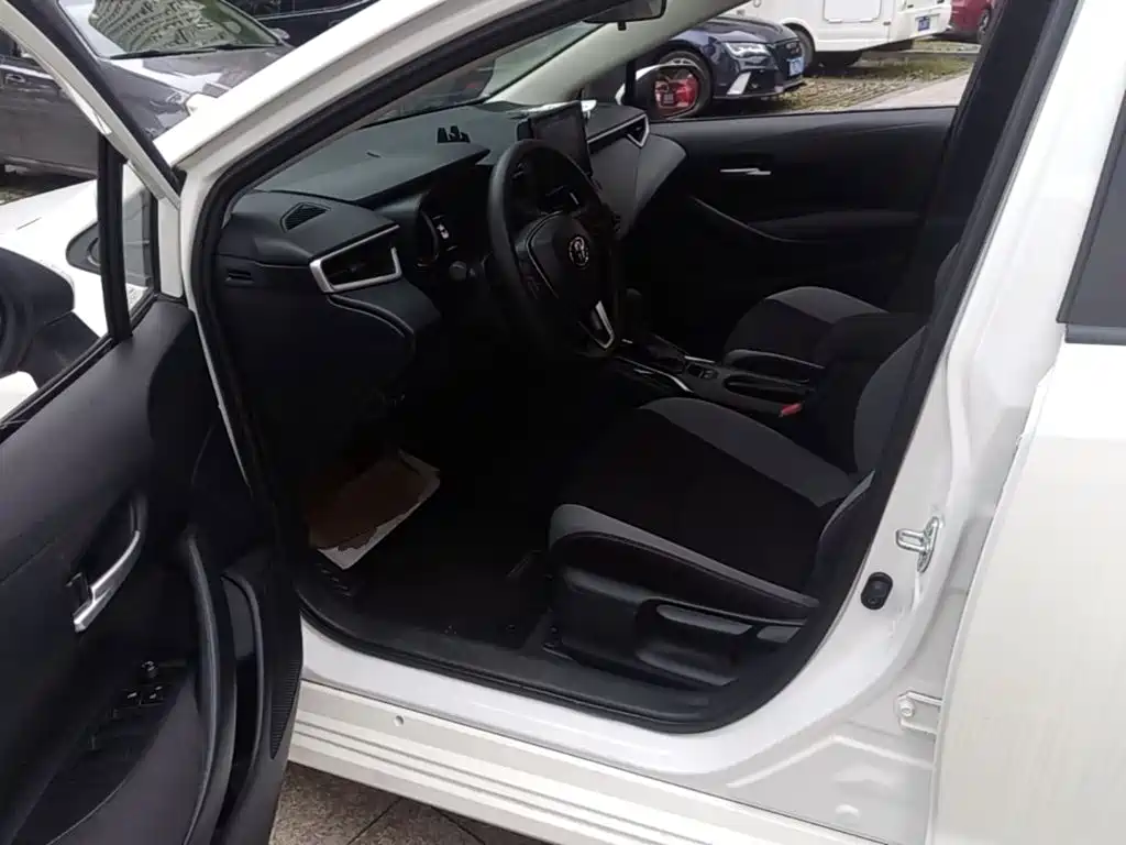 Toyota Corolla — миниатюра 15