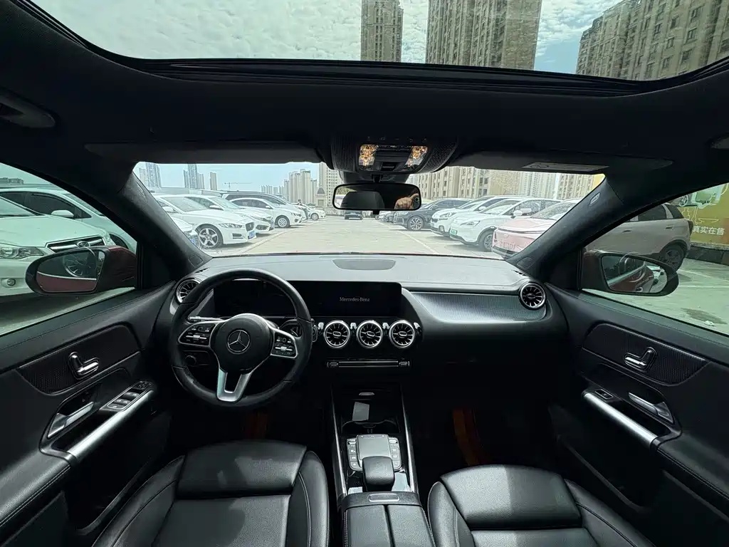 Mercedes-Benz GLA — миниатюра 8