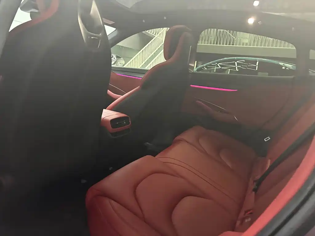 XIAOMI CAR XIAOMI SU7