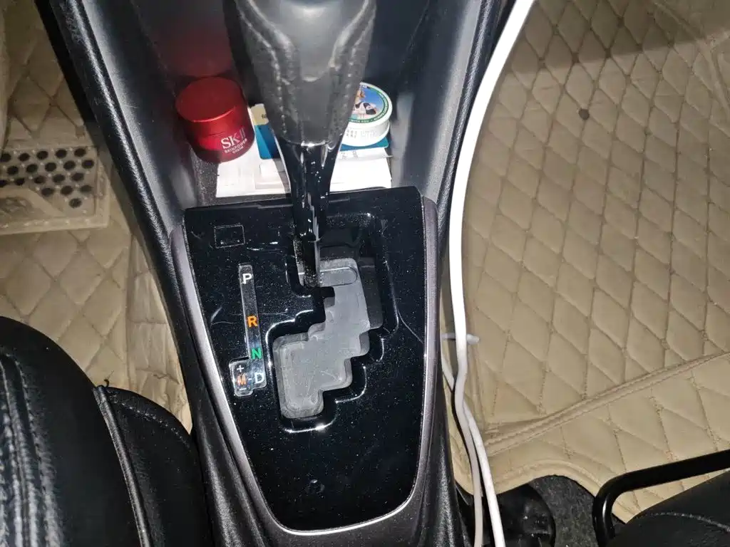 Toyota Yaris L — миниатюра 16