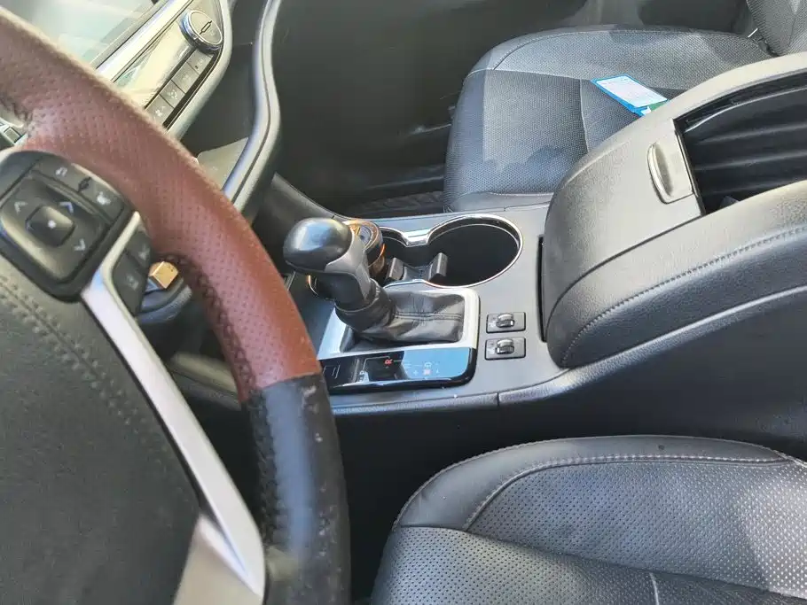 Toyota Highlander — миниатюра 16