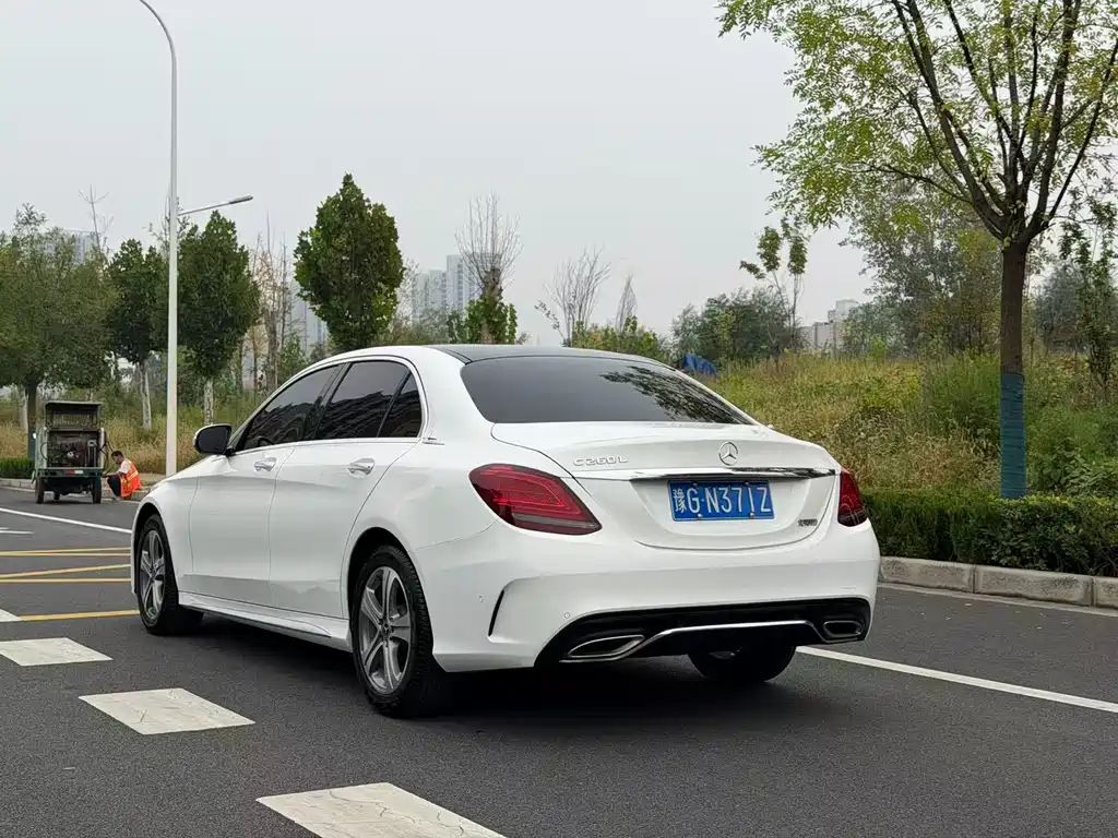 Mercedes-Benz C-Class — миниатюра 26