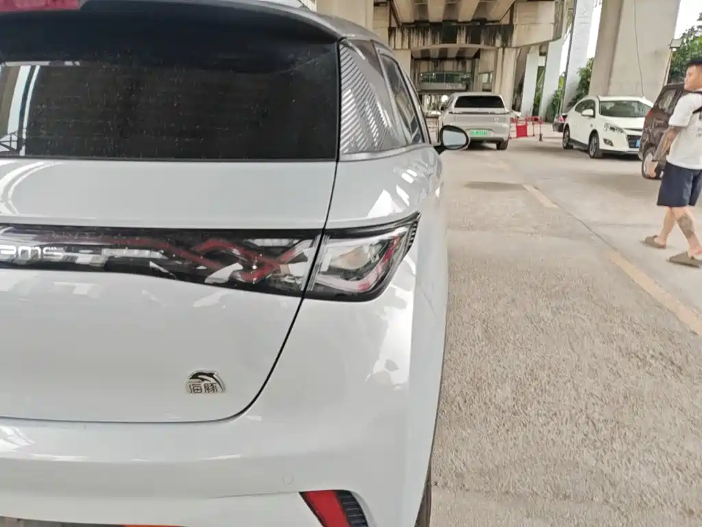 BYD Dolphin — миниатюра 8