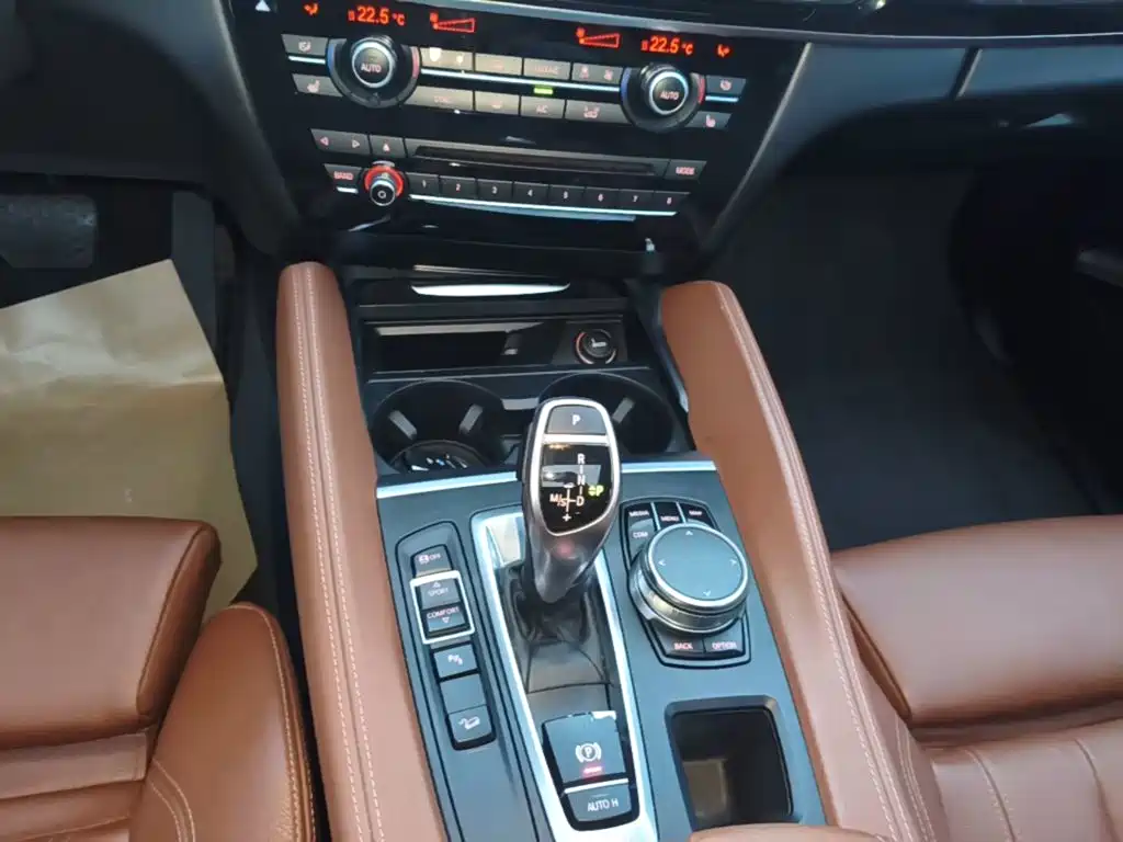 BMW X6 — миниатюра 14