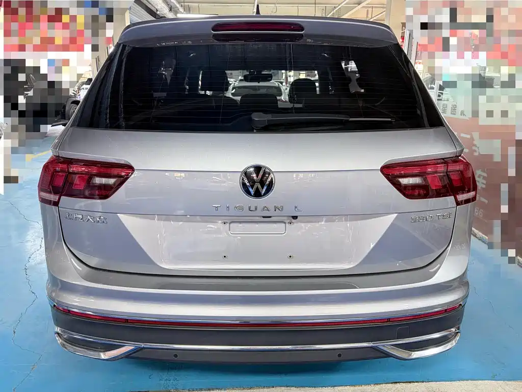 Volkswagen Tiguan L - фото 18