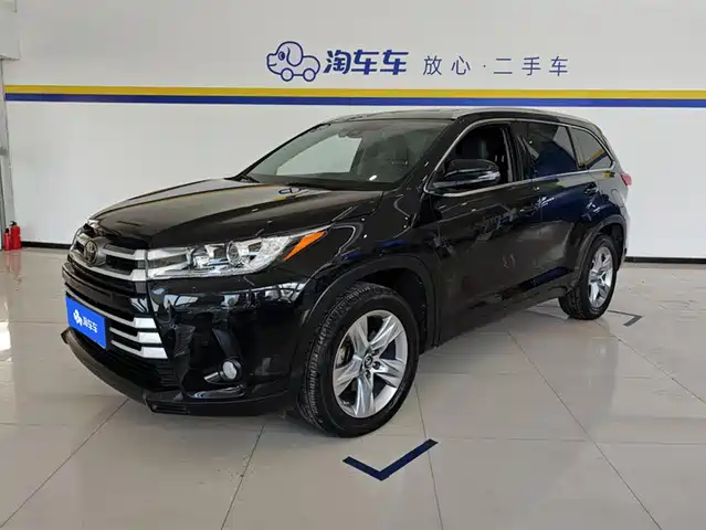 TOYOTA HIGHLANDER