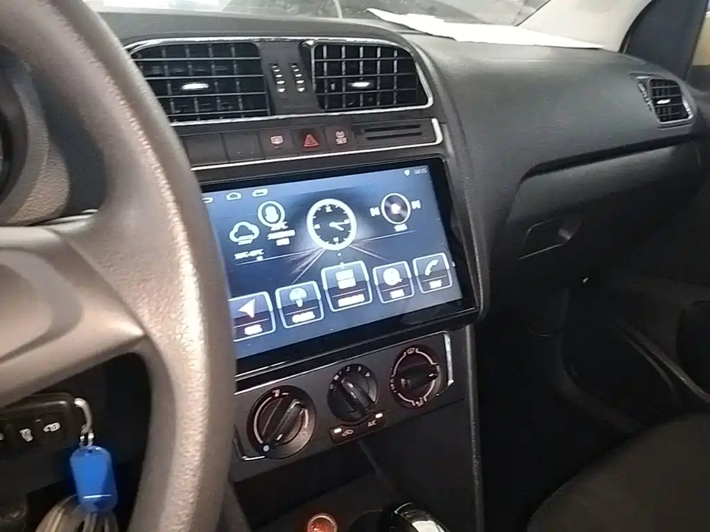 Volkswagen Polo — миниатюра 13
