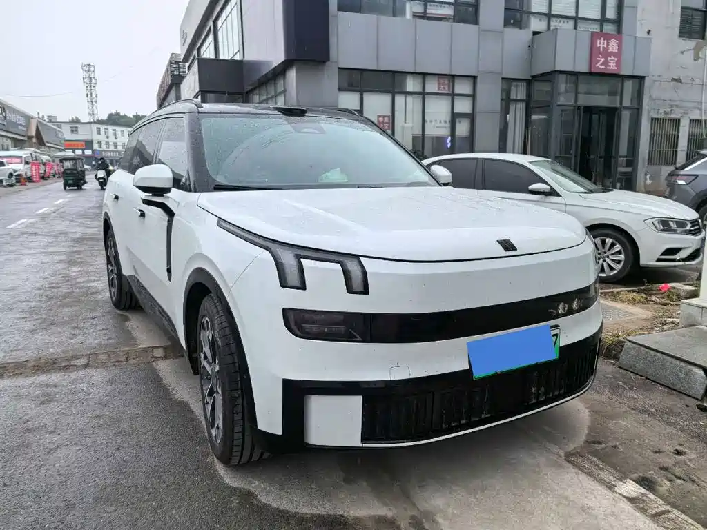 Lynk & Co 领克900 2025