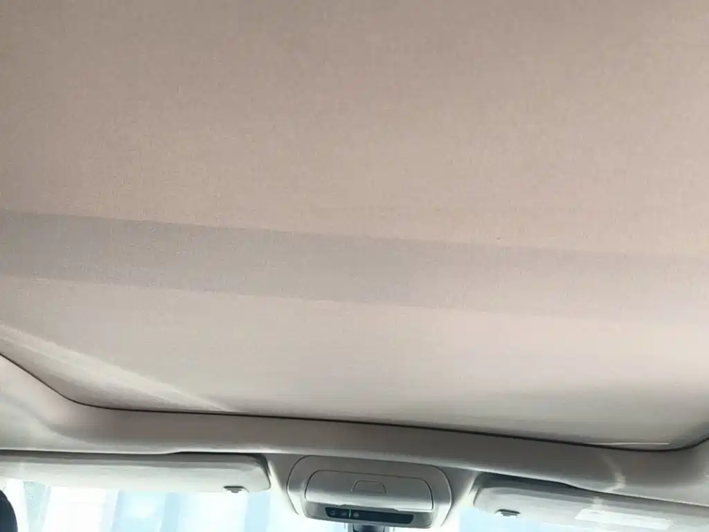 Cadillac XT5 — миниатюра 18