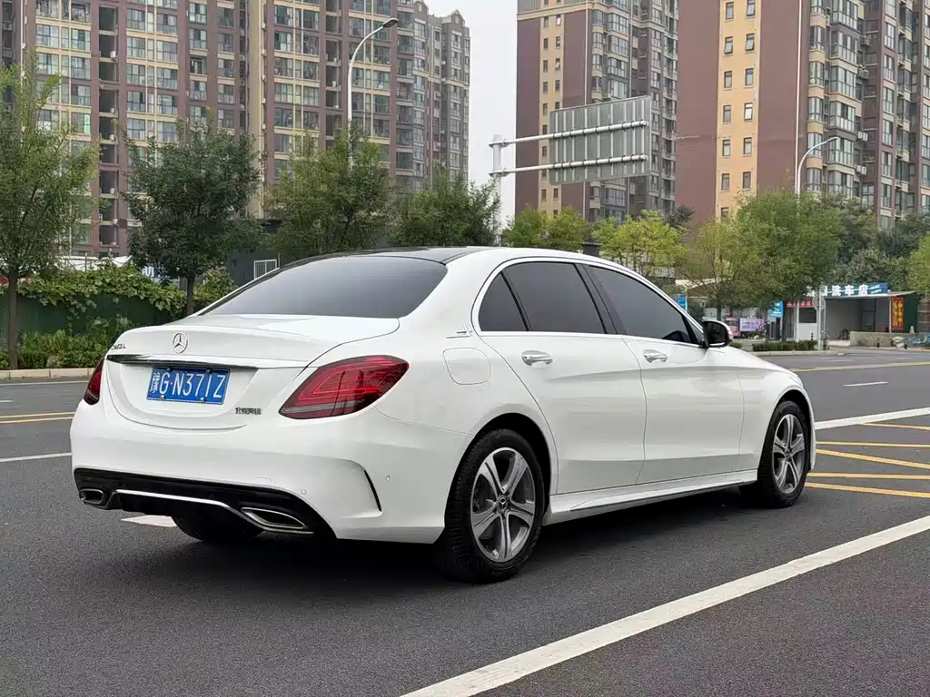 Mercedes-Benz C-Class — миниатюра 24