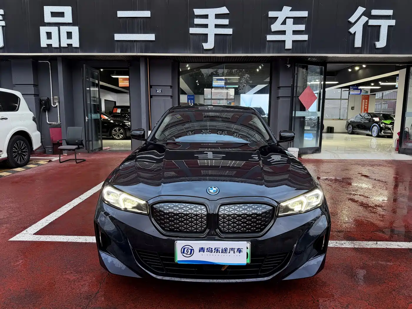 宝马i3 2026款 eDrive 40 L 曜夜套装 2026